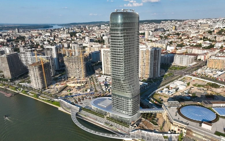 Moody's downgrades Serbia's outlook to stable over political risks